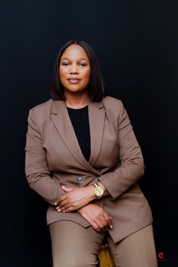 professional headshot woman business